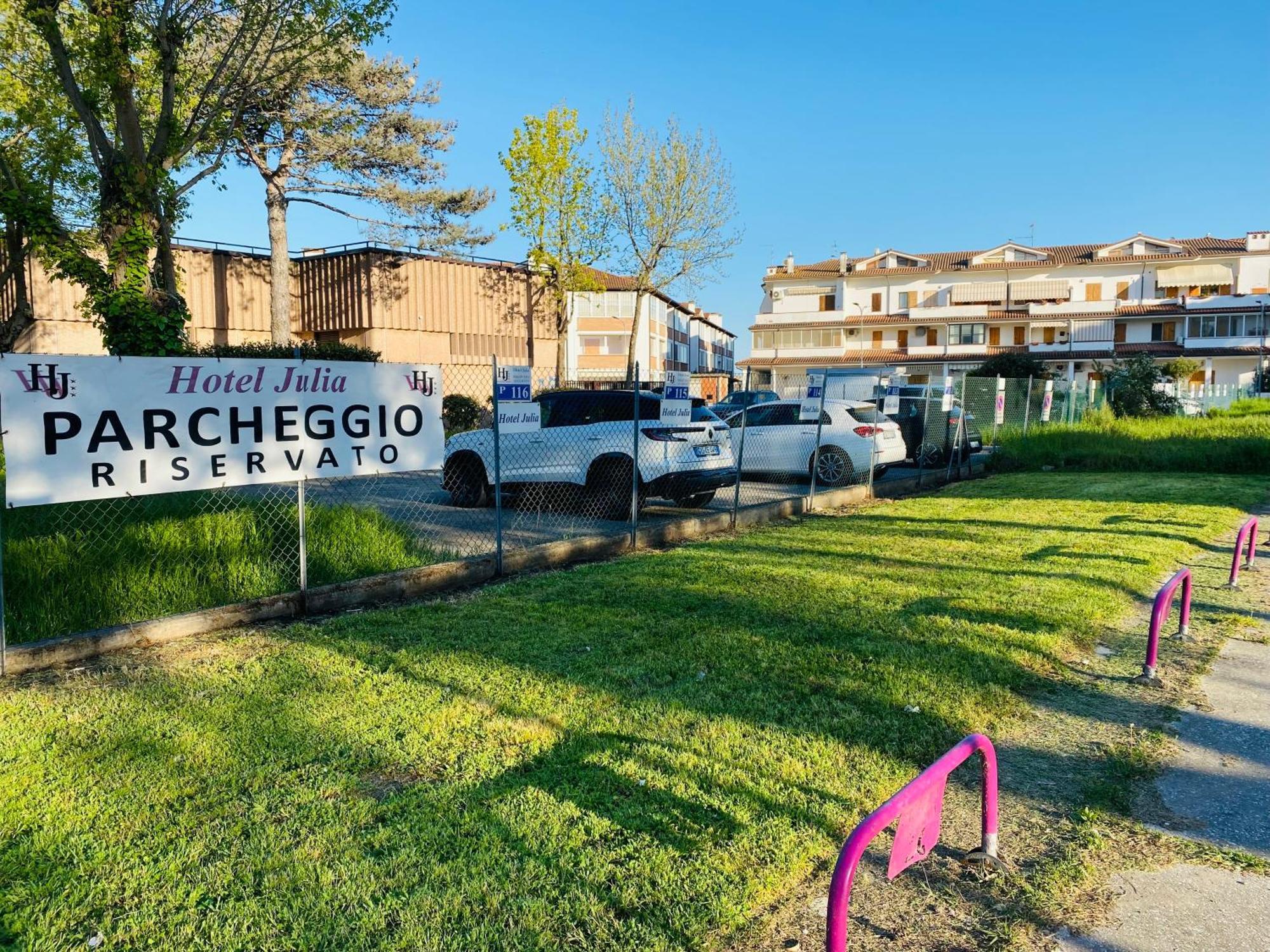 Hotel Julia Llido Degli Estensi Exteriér fotografie