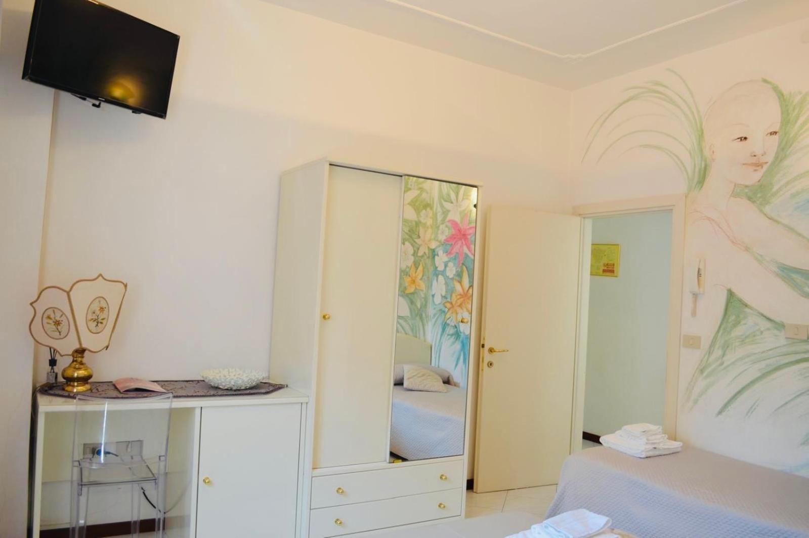 Hotel Julia Llido Degli Estensi Pokoj fotografie